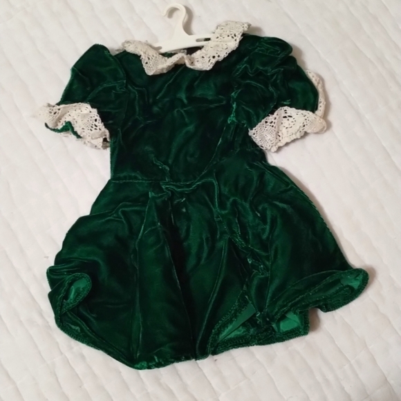 American Girl Molly & Trunk ect - Picture 6 of 10